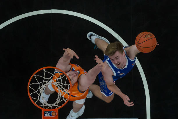 年来首次在 年来首次在