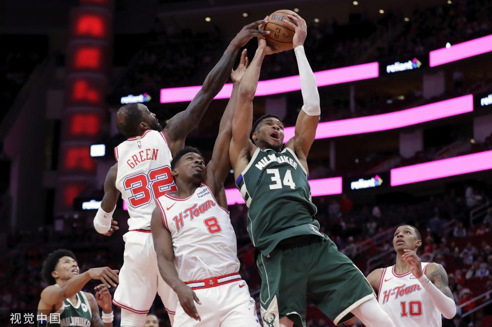 依然落后于 依然落后于