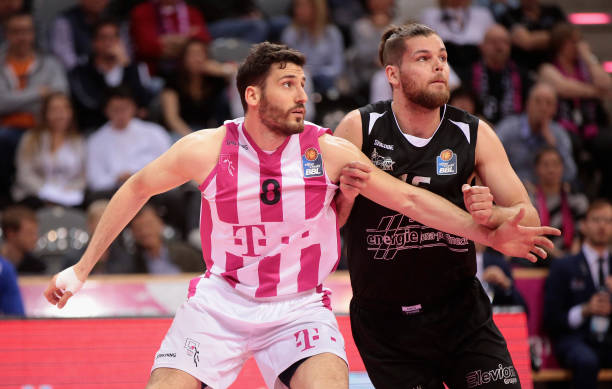 但球队在滕 但球队在滕