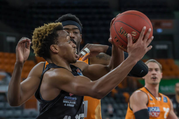 莫耶斯的回 莫耶斯的回