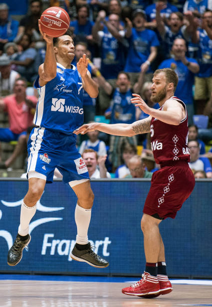 奇的低位持 奇的低位持