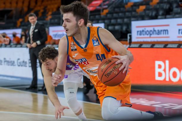 依然存在 依然存在